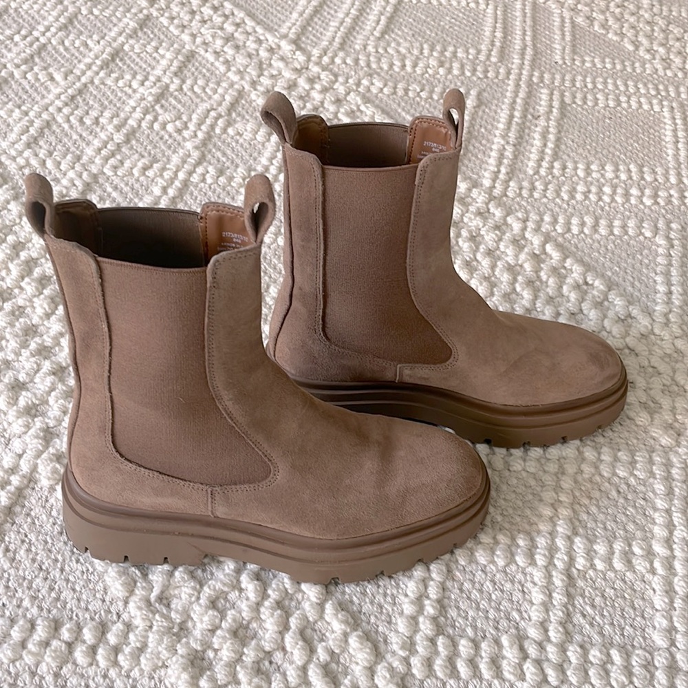 Zara Chelsea Boots Size EU 37